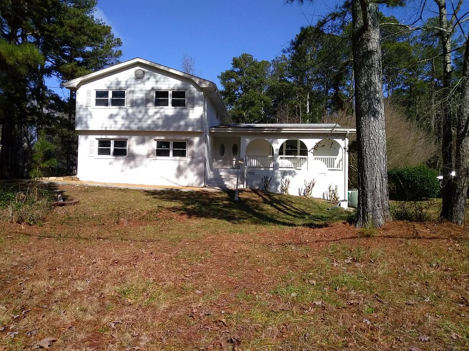 Front entrance with veranda