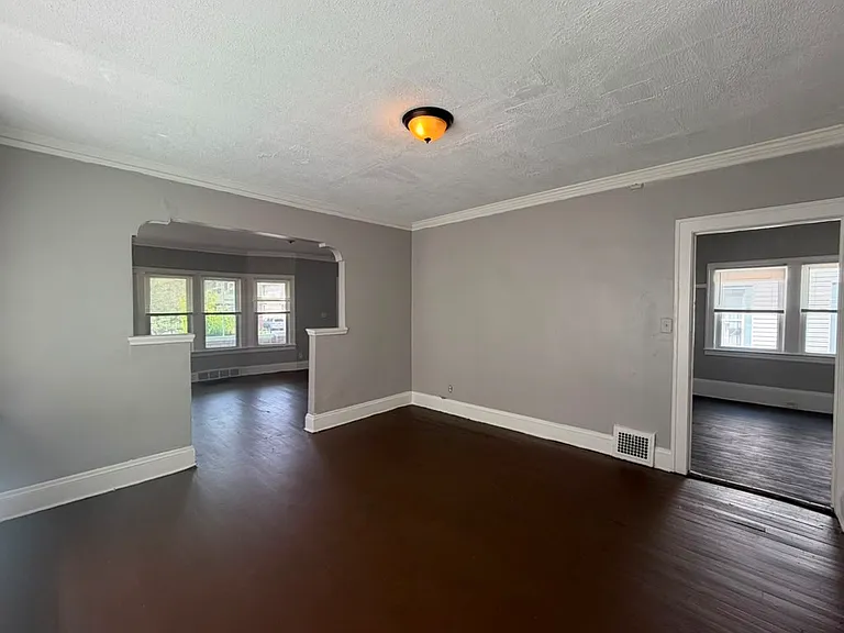 3697 E 146th St #1 — Photo 5