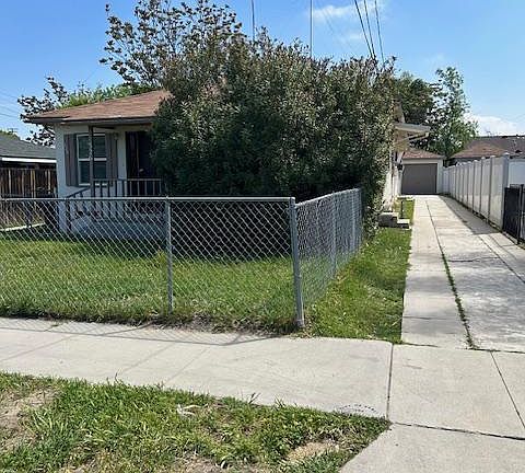 2nd image of 326 S Buena Vista St