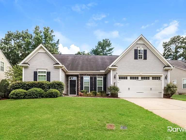 2613 Holly Oak Ln — Photo 1