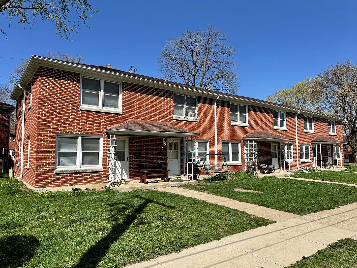 Mason City 76-Unit (Westview Apartments) — Photo 1