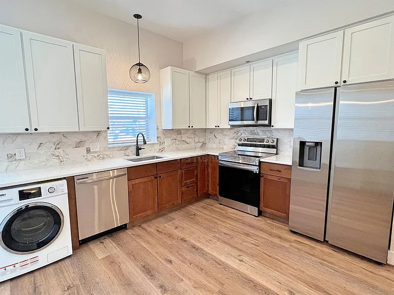 3327 N Tejon St #11 — Photo 7