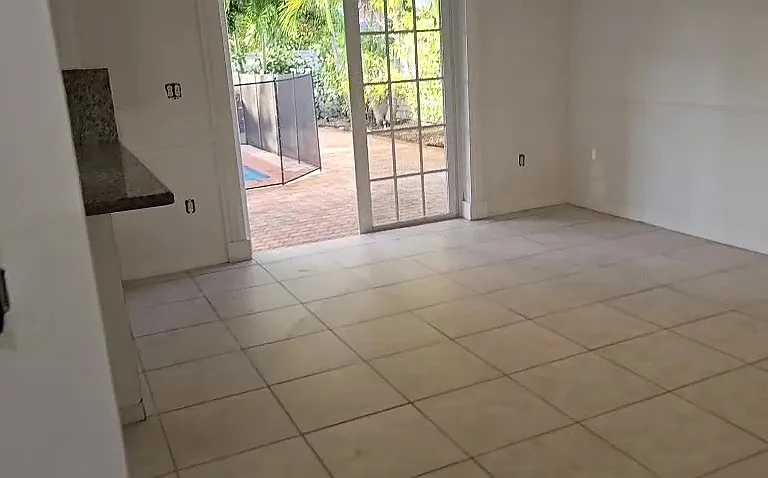 14131 SW 146th Ter — Photo 4