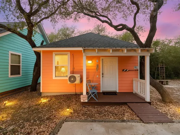 5481 Highway 35 N Unit 4, Rockport, TX 78382