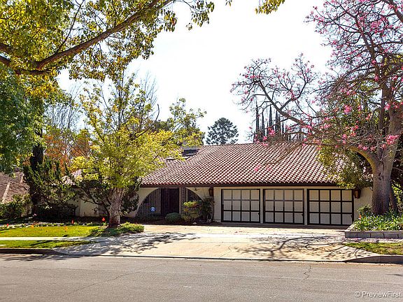 4th image of 2370 Montecito Dr