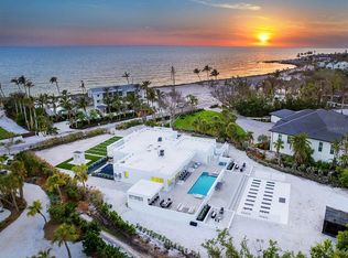 7647 Sanderling Rd, Sarasota, FL 34242