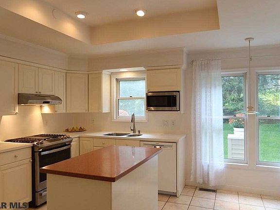 3rd image of 360 McBath St