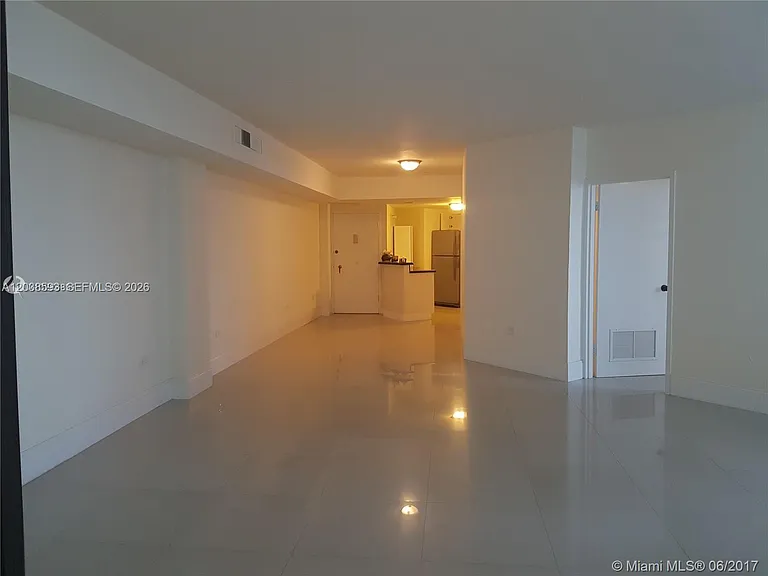 801 Brickell Bay Dr #765 — Photo 7