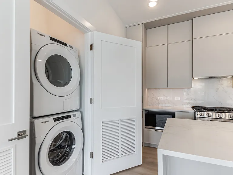 1628 N Damen Ave #401 — Photo 10