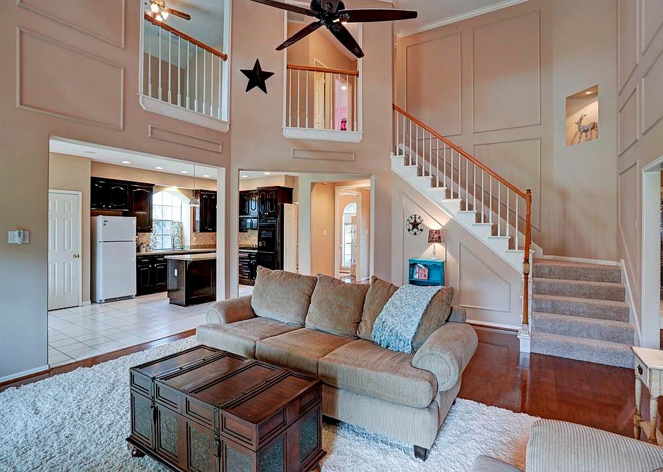 1st image of 2210 Castle Bay Dr
