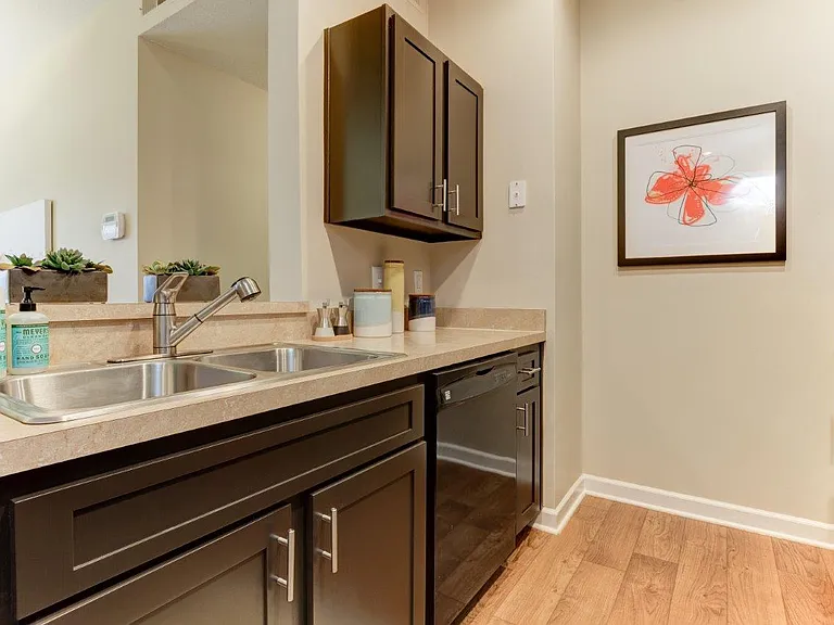 The Bradford at Easton Apartment Homes — Photo 11