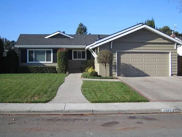 1365 Poe Ln