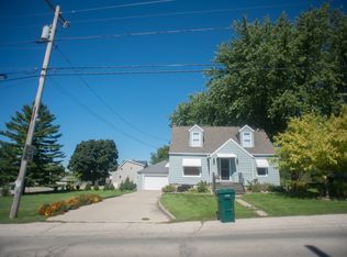 109 W Pleasant St, Iron Ridge, WI 53035