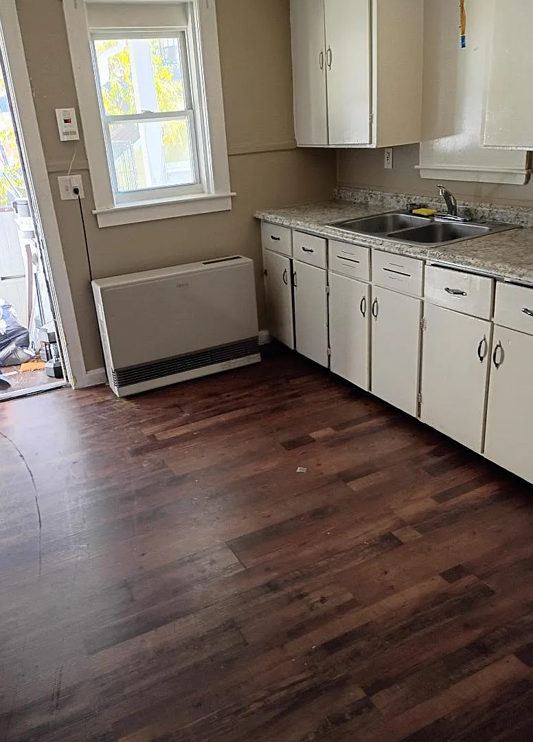 3 King Court - Apt #4 — Photo 4