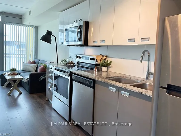 257 Hemlock St #301 — Photo 2