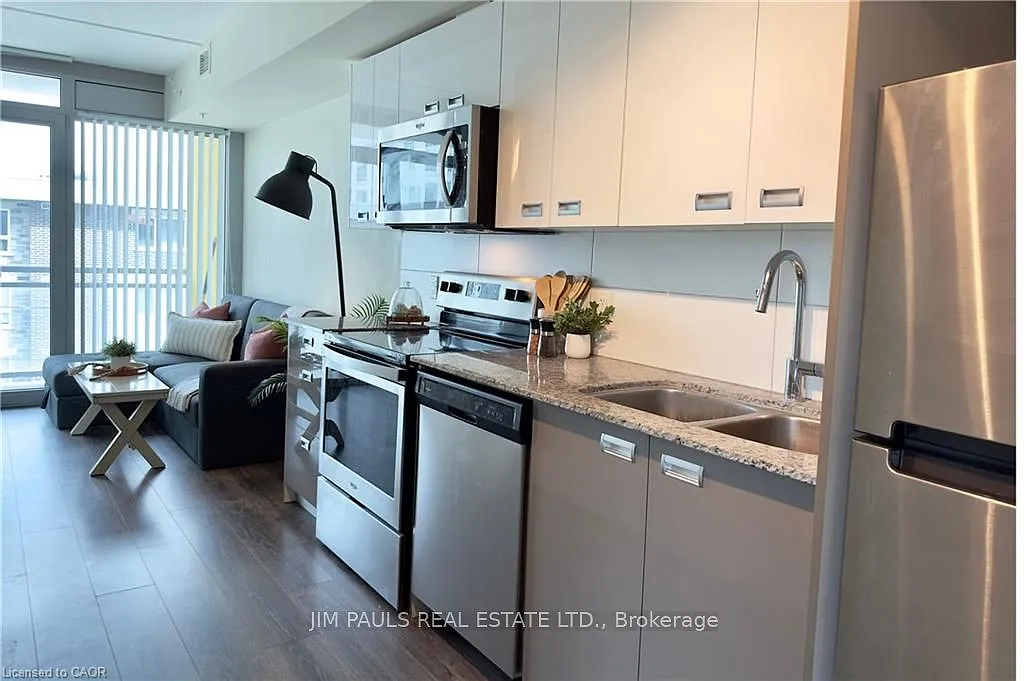 Building Photo - 257 Hemlock St #301