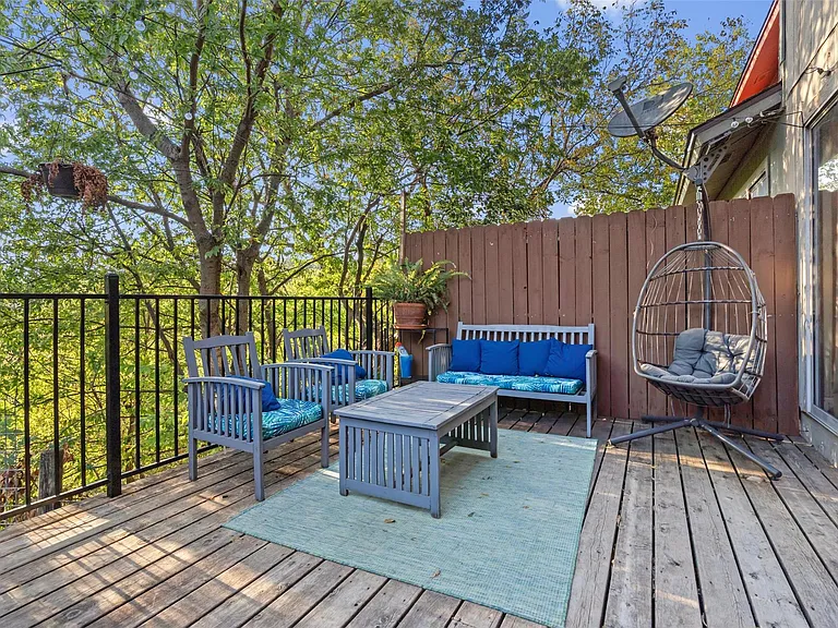 6492 Hart Ln — Photo 18