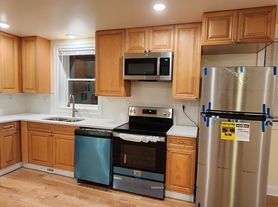 720 Main St, Plymouth, CT