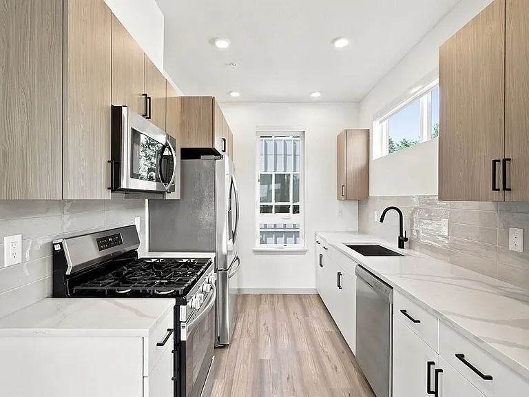 University Hills Townhomes — Photo 61