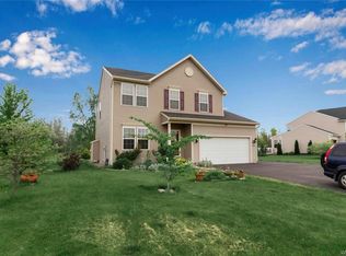 6413 Dedi Dr, Lockport, NY 14094