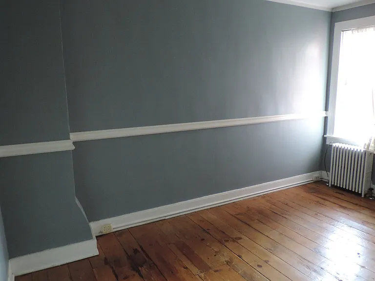 412 W Orange St — Photo 13