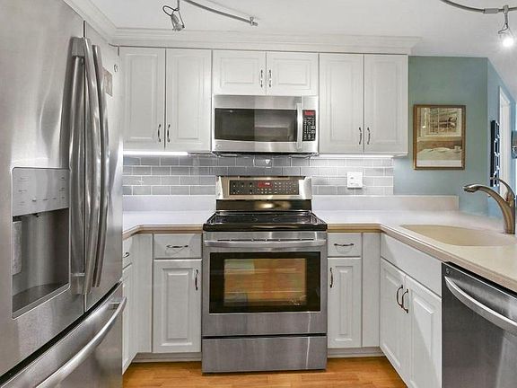 3rd image of 270 E Highland Ave APT 837