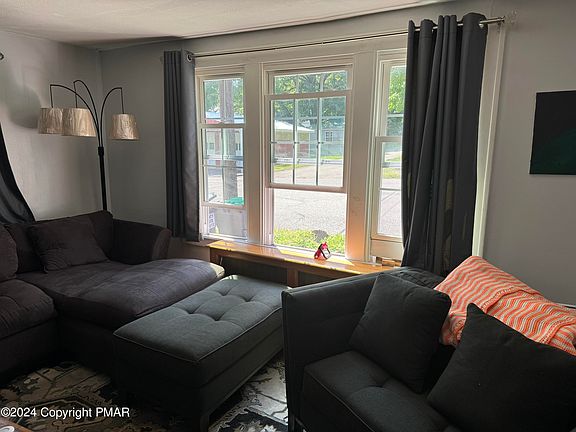 5th image of 710 Elmira St