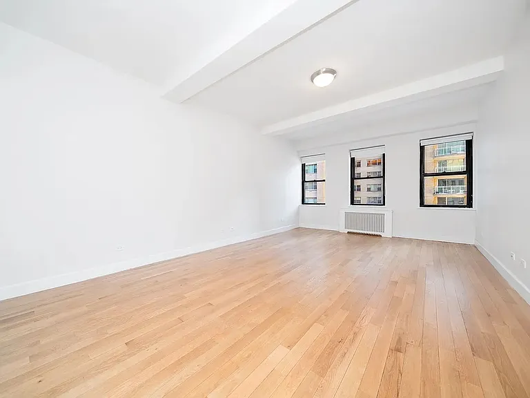 400 E 57th St #8LN — Photo 3