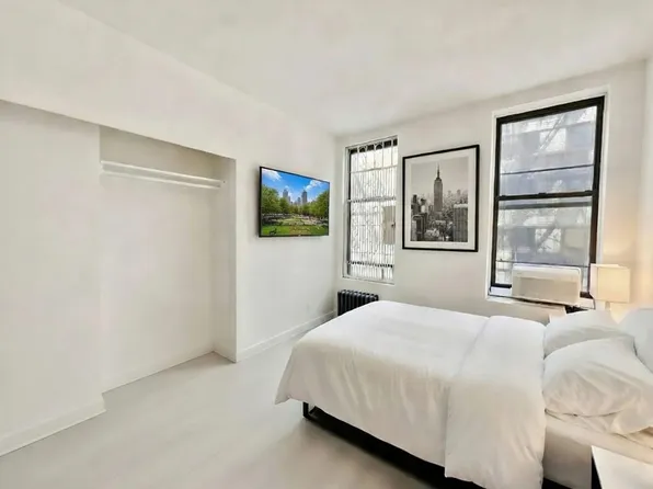 366 West 52nd Street image 1 of 5