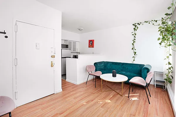 Rented by Spire Group | media 11