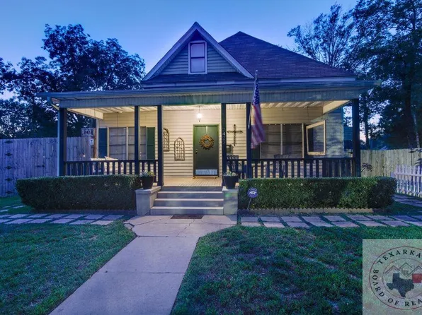 2423 Wood St, Texarkana, TX 75503