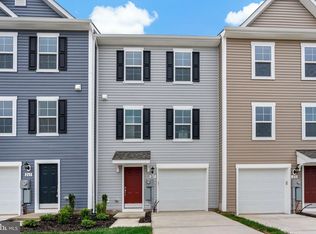 267 Clifton Mnr, Falling Waters, WV 25419