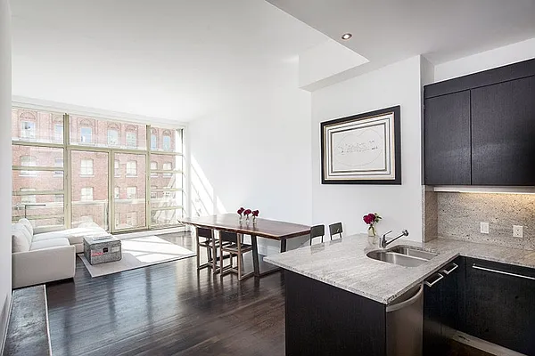 Rented by Town Residential | media 9