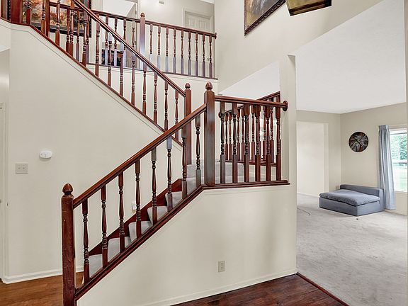 2nd image of 508 Gatewood Dr