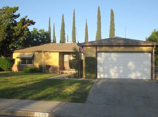 2995 Homsy Ave, Clovis, CA 93612