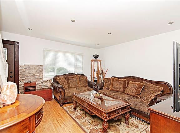 4th image of 10976 Carroll Wood Way