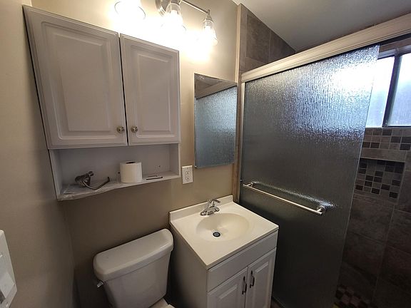 5th image of 2031 Ayala St