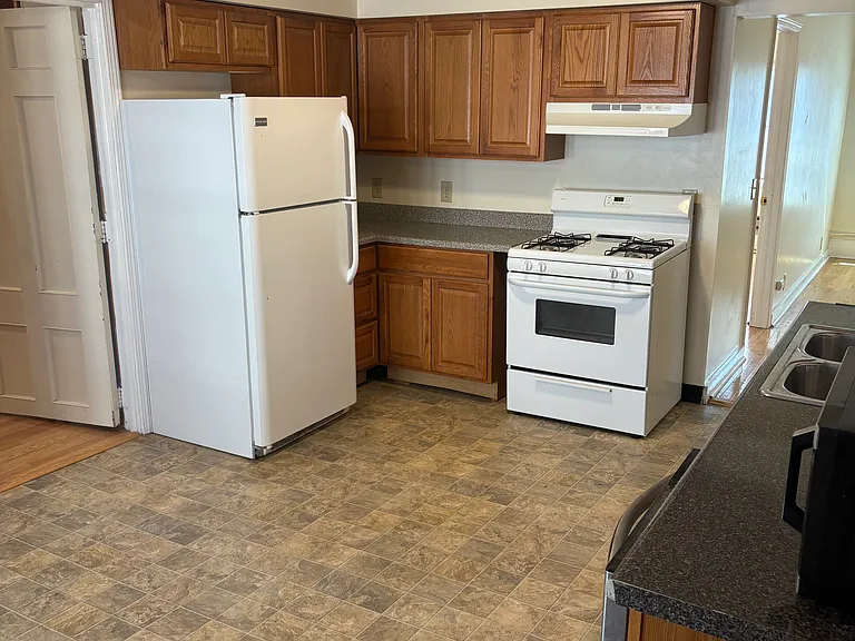 77 Rutgers St #6 — Photo 8
