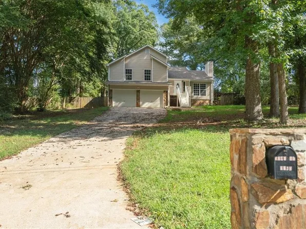 6038 Matthew Ln, Douglasville, GA 30135