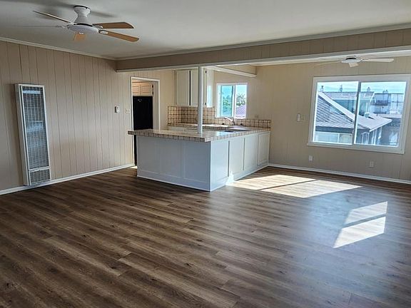 2nd image of 1081 Brockton Ln #1081B