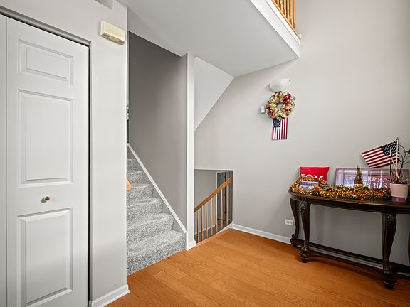 3rd image of 7917 Windsor Dr