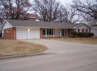 156 S Lochinvar Dr, Wichita, KS 67207
