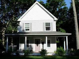 30 Browns Ln, Old Lyme, CT 06371