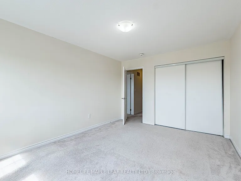 67 Benhurst Cres — Photo 41