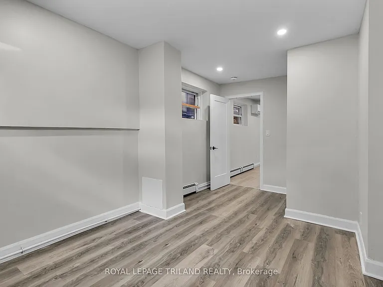 425 McKenzie Ave #1 — Photo 10