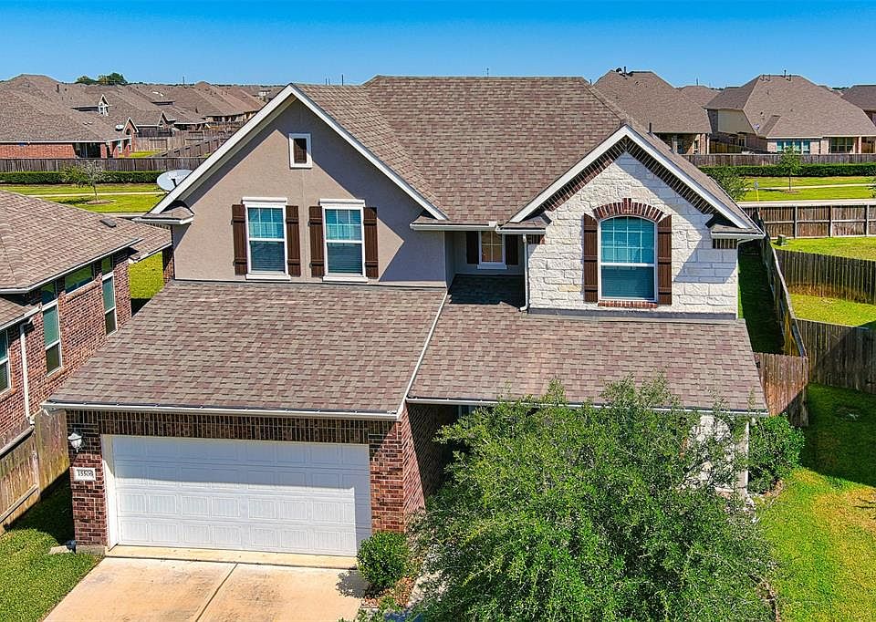 1st image of 15506 Kensington Bluff Dr