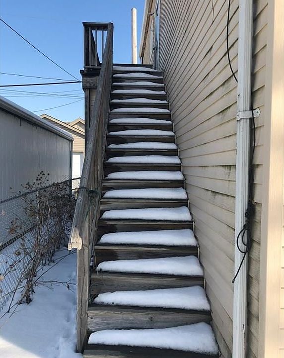2nd image of 959 Mott Ave