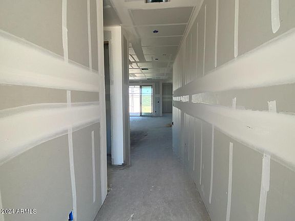 3rd image of 32195 N Saddlehorn Drive