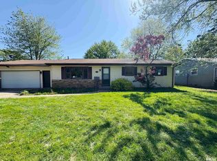 310 N 3rd Ave, Chenoa, IL