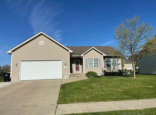 920 SE Bobwhite Ln, Waukee, IA 50263